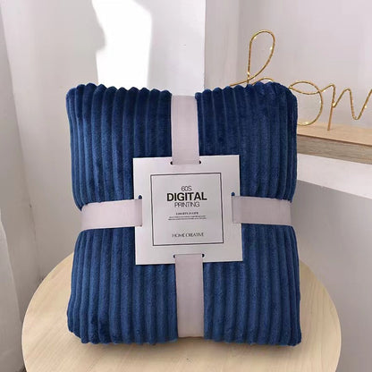 Dovira - weiche Fleece Kuscheldecke