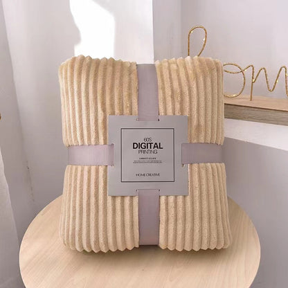 Dovira - weiche Fleece Kuscheldecke