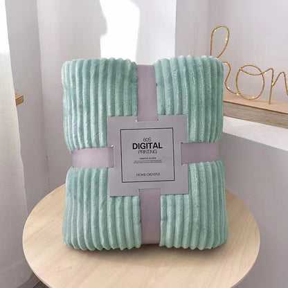 Dovira - weiche Fleece Kuscheldecke